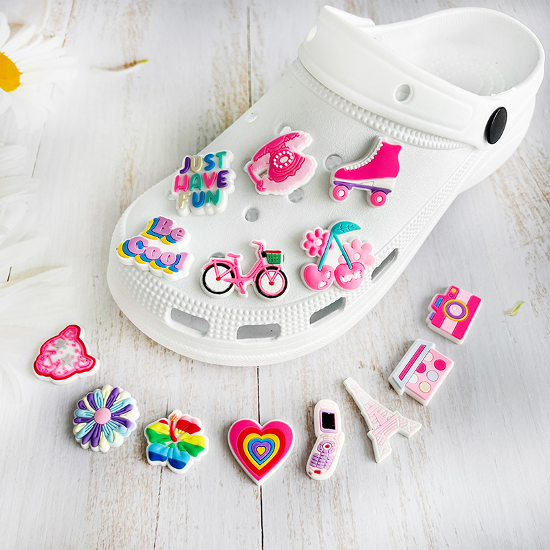 Cute Pink Bow Bicycle Rainbow  - Croc Style Clog ulasan dan harga